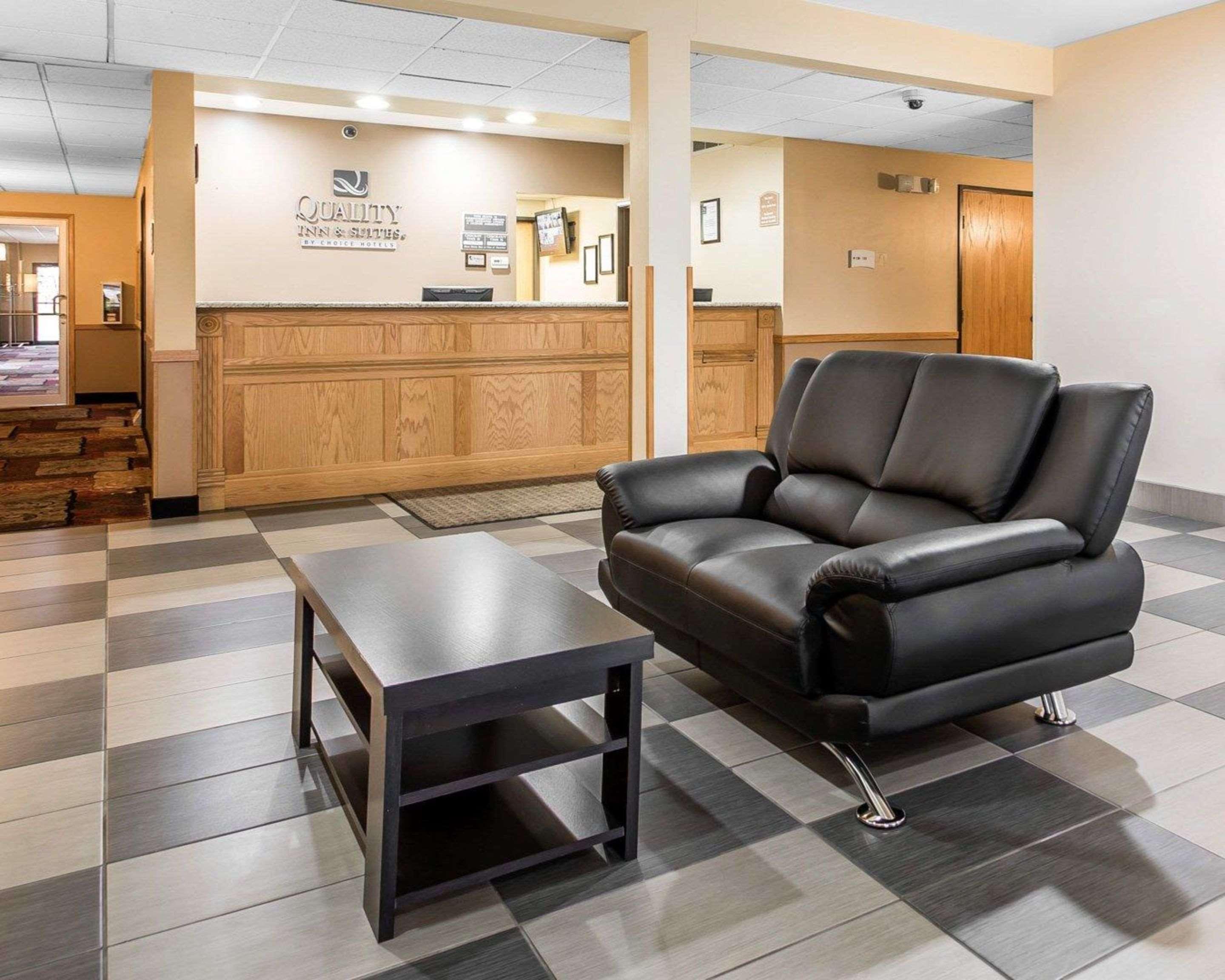 Quality Inn Mauston I-90 Экстерьер фото