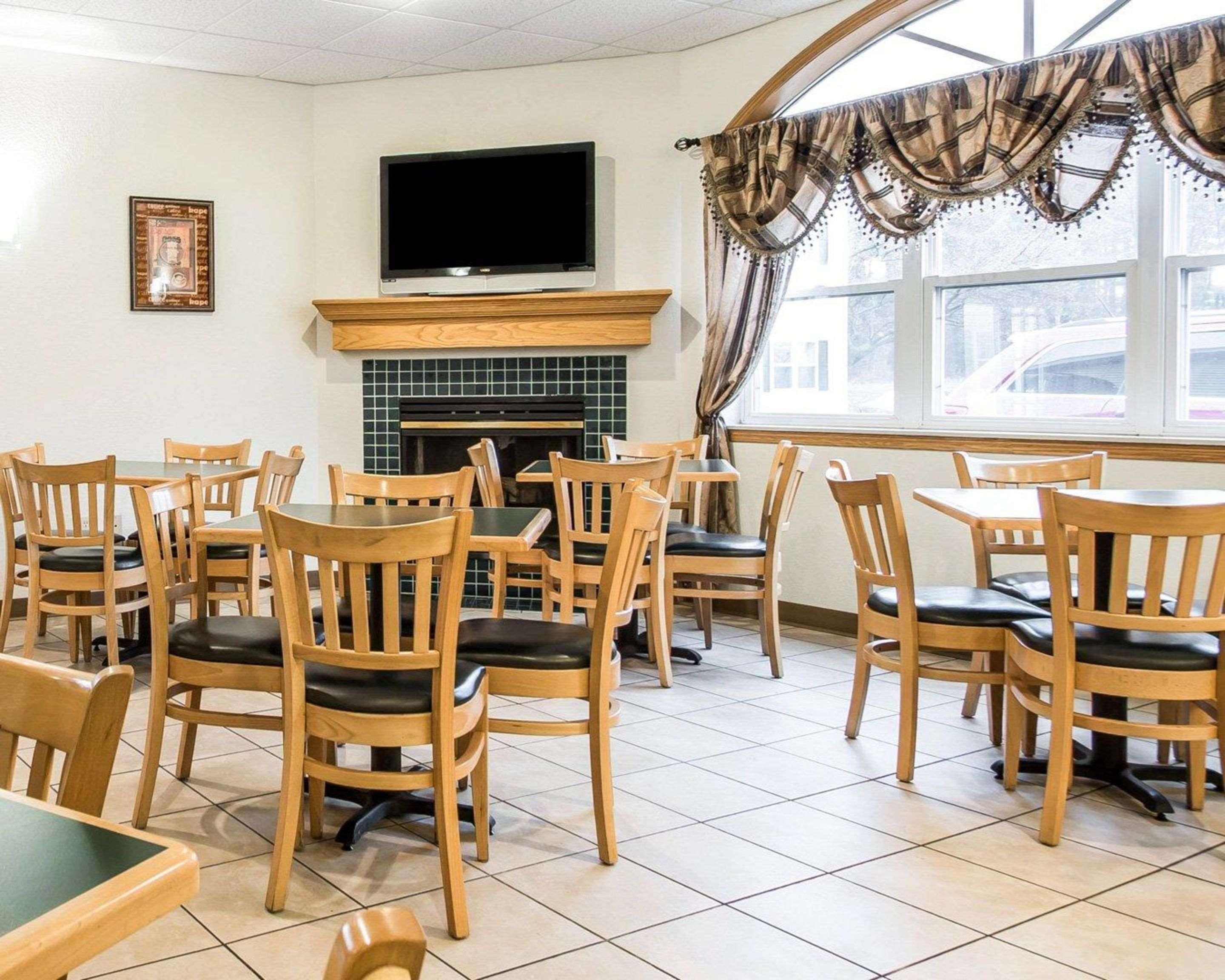 Quality Inn Mauston I-90 Экстерьер фото