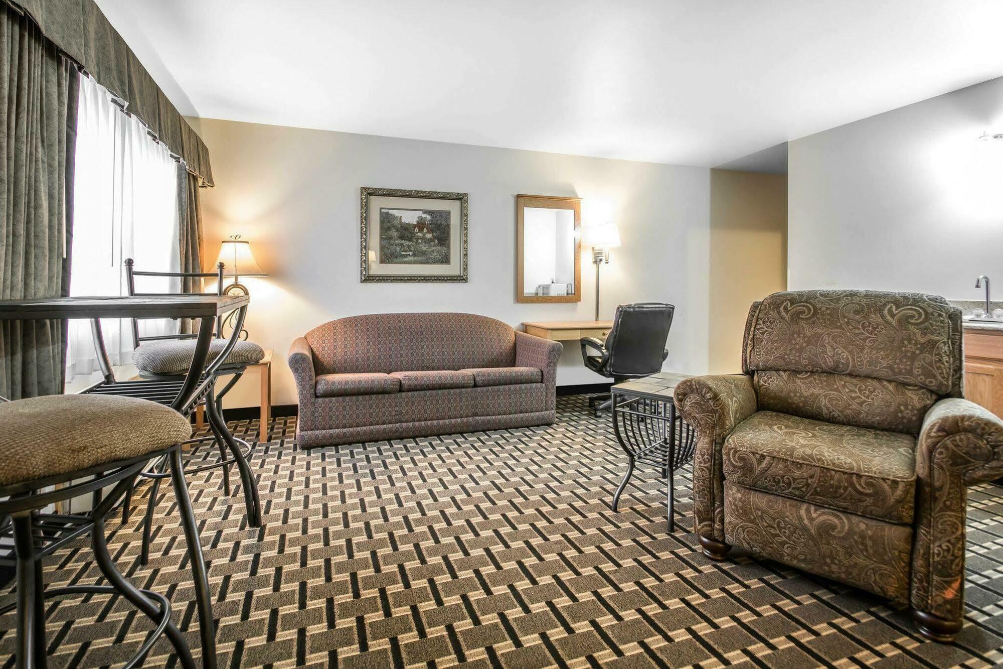 Quality Inn Mauston I-90 Экстерьер фото